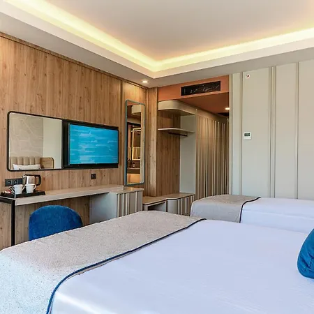 Blue Collection Ultra Otel Çenger