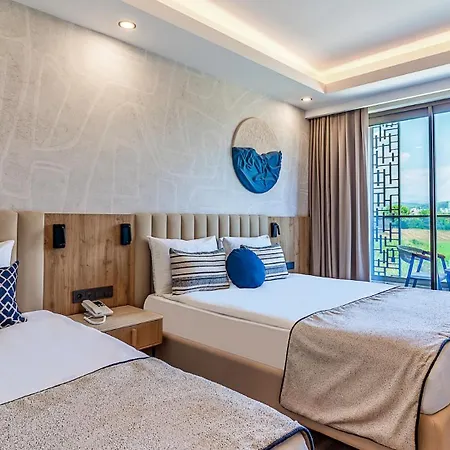 Blue Collection Ultra Hotel